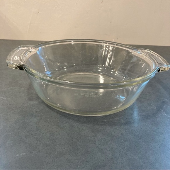 Vintage Anchor clear 9” casserole dish - Picture 1 of 8